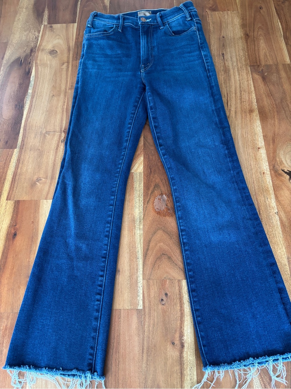MOTHER The Hustler Ankle Fray Jeans in Home Movies wash - Size 25